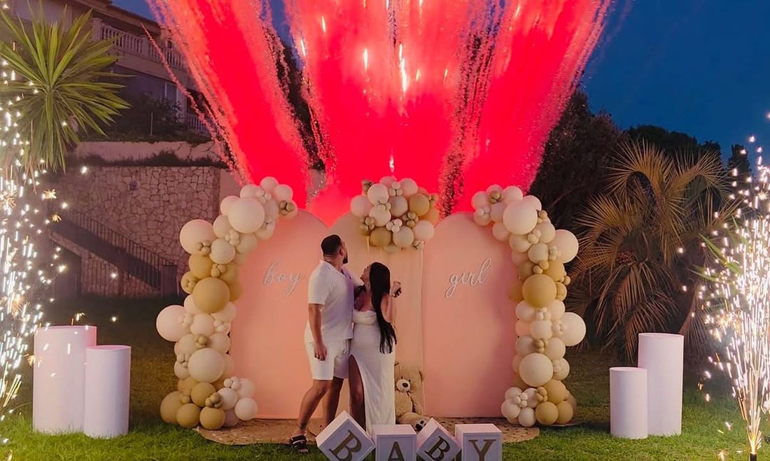 Gender reveal al aire libre